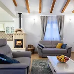 Ladora Holiday home