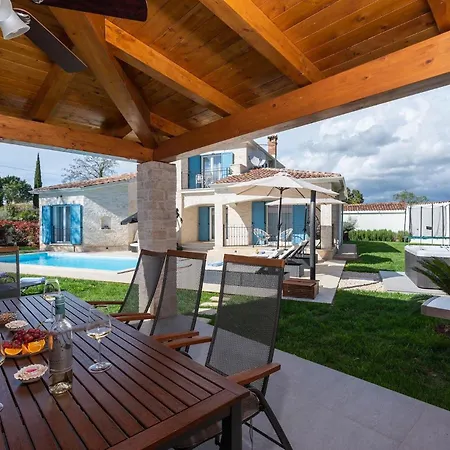 Ladora Holiday home Porec