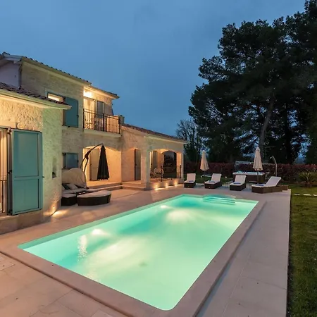 Ladora Holiday home