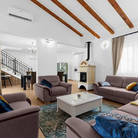 Ladora Ferienhaus Poreč